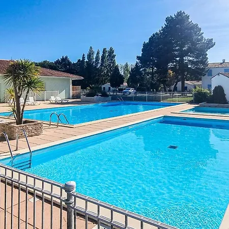 Pet Friendly In Dolus-doleron With Sauna *